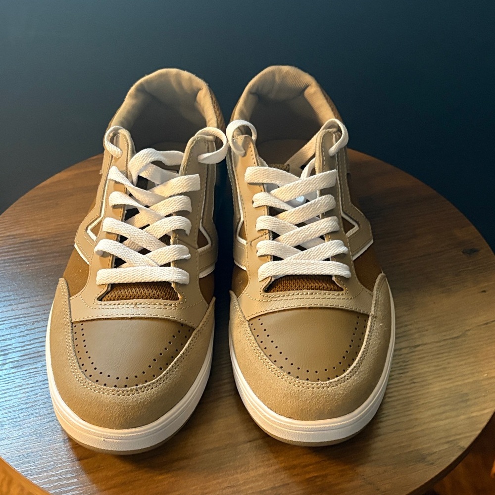 Vans Men's Tan and White Sneakers